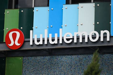 lululemon racism